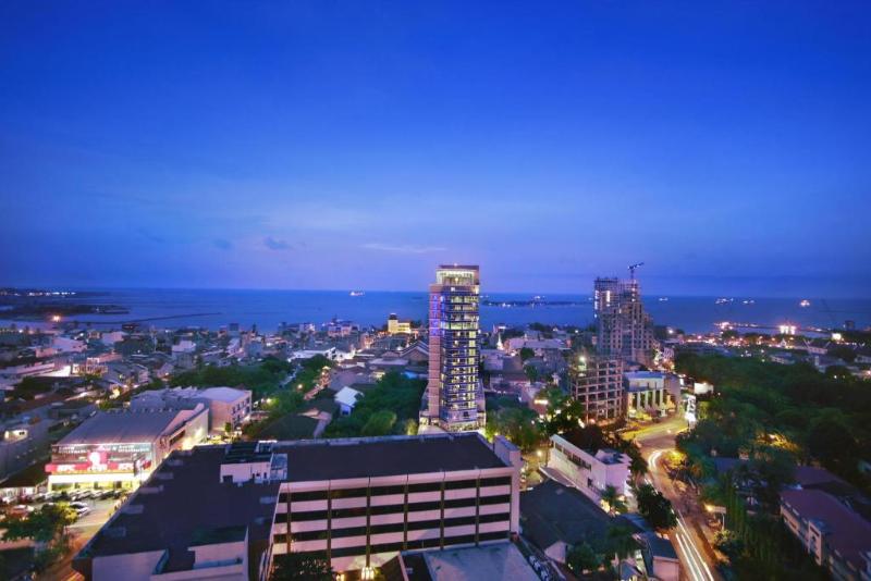 Aston Makassar Hotel & Convention Center - Genel