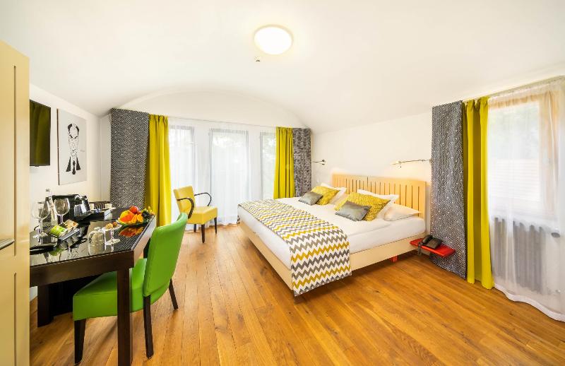 Bellevue Hotel Benesov - Oda