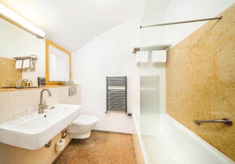 Bellevue Hotel Benesov - Oda