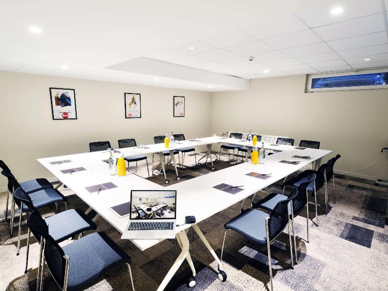 Mercure Fribourg Centre Remparts - Toplantı