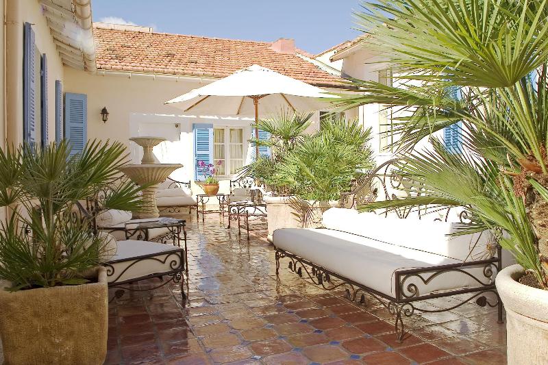 Best Western Le Comtadin - Genel