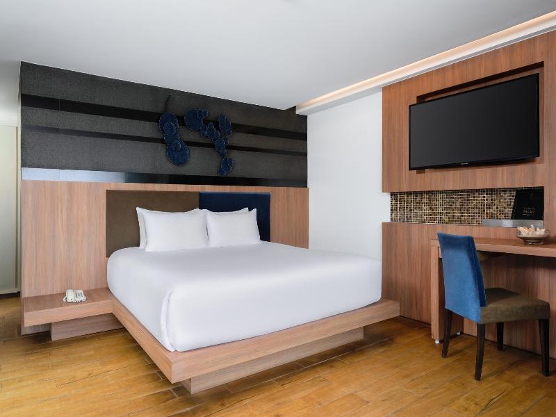 Novotel Phuket Kamala Beach - Oda