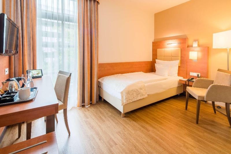 Best Western Hotel Am Schlossberg - Oda