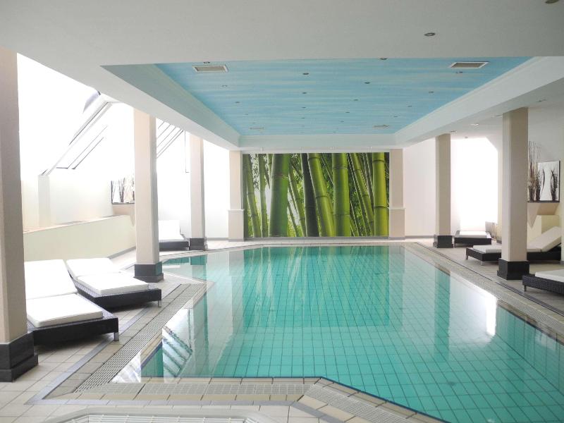 Best Western Hotel Am Schlossberg - Havuz