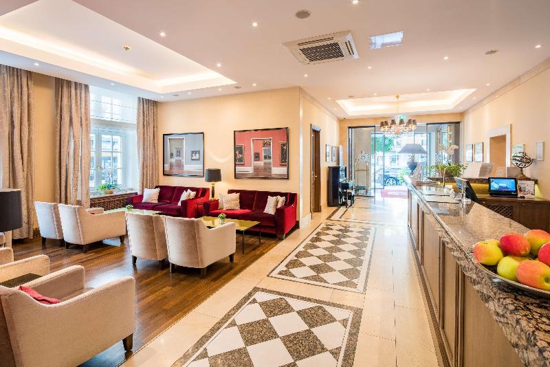Best Western Hotel Stadtpalais - Lobi