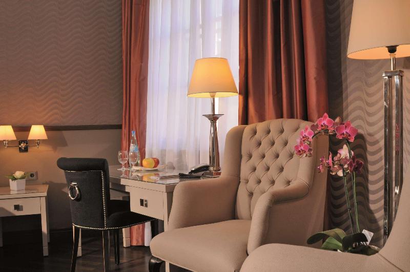 Best Western Hotel Stadtpalais - Oda