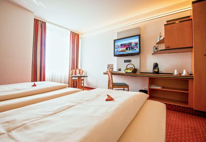 Best Western Palatin Kongress Hotel - Oda
