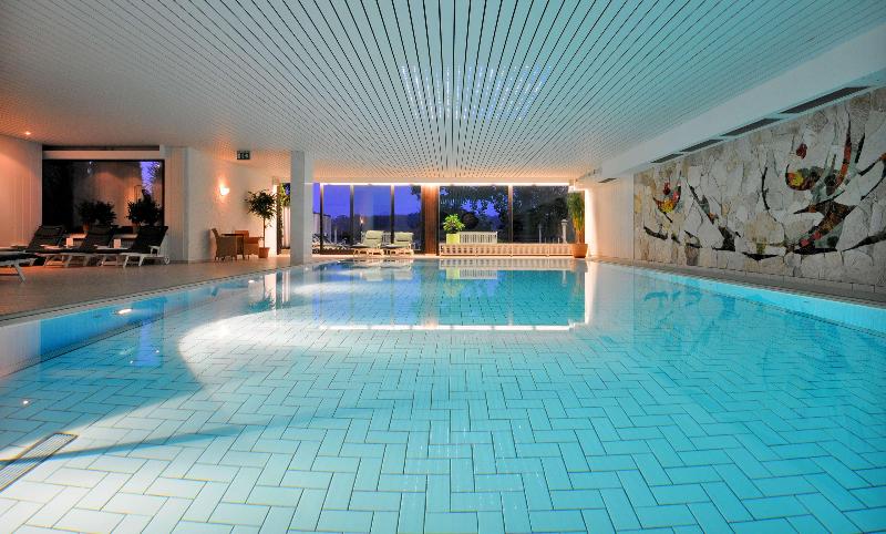 Best Western Premier Hotel Seehotel Krautkraemer - Havuz