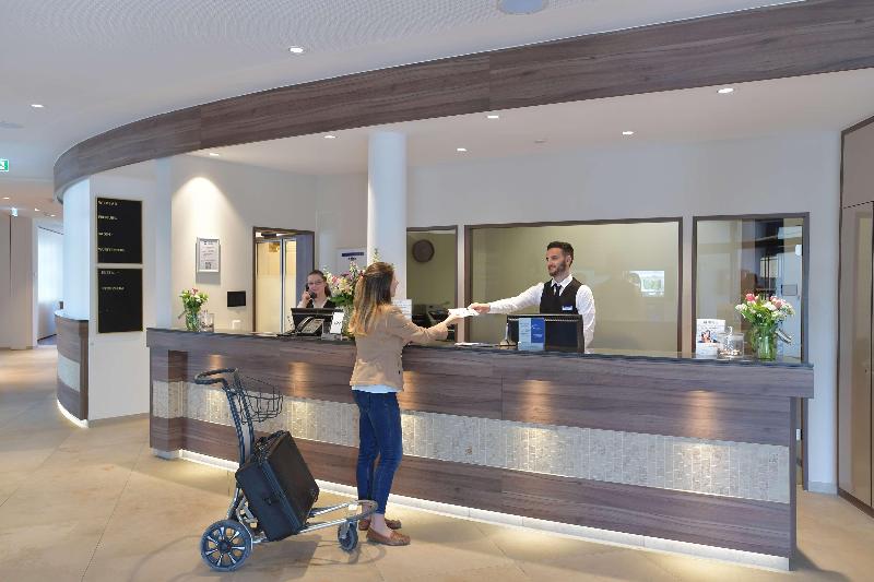 Best Western Queens Hotel Pforzheim-Niefern - Lobi
