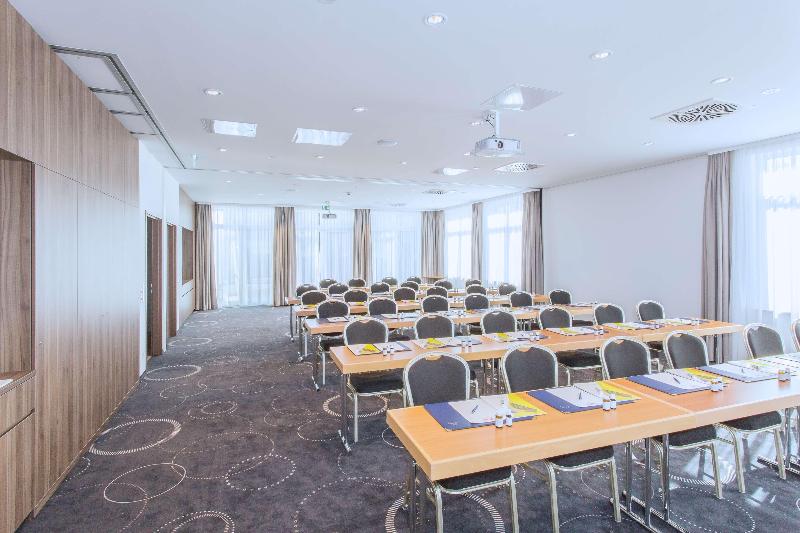 Best Western Queens Hotel Pforzheim-Niefern - Toplantı