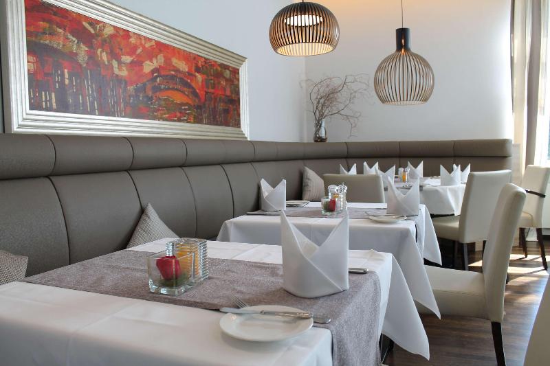 Best Western Queens Hotel Pforzheim-Niefern - Restoran