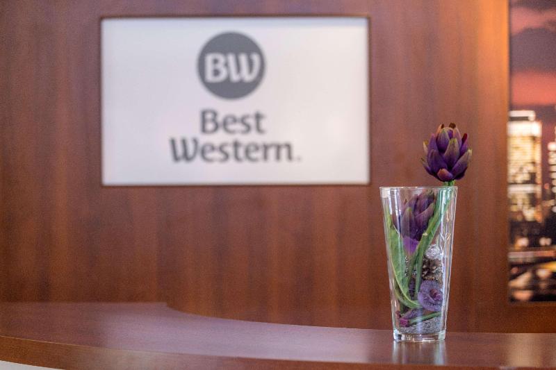 Best Western Macrander Hotel Frankfurt Kaiserlei - Lobi