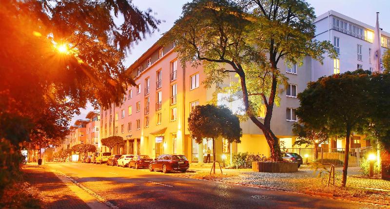 Best Western Macrander Hotel Dresden - Genel