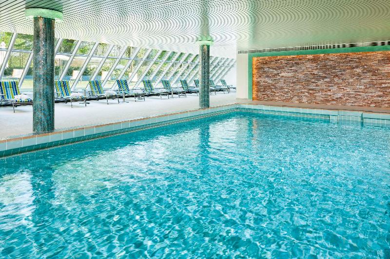 Best Western Premier Parkhotel Bad Mergentheim - Havuz