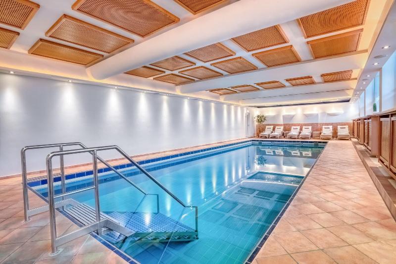 Hotel Yachtclub - Havuz