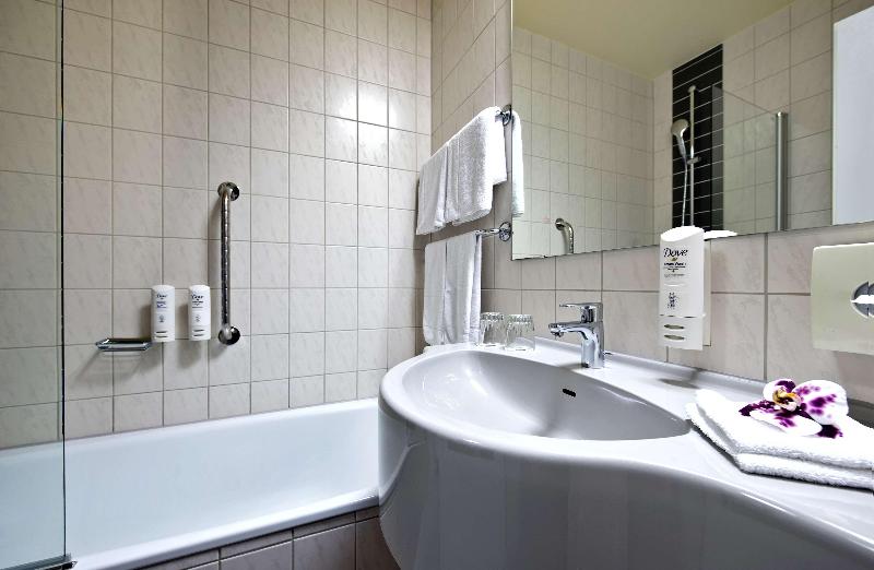 B&B HOTEL Rastatt - Oda