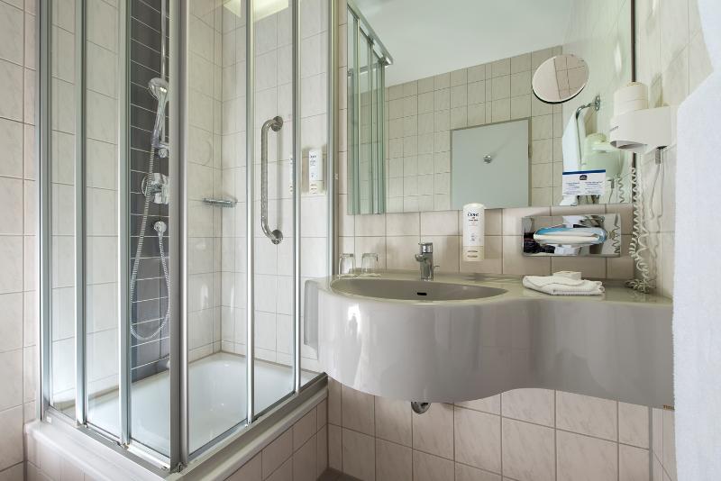 B&B HOTEL Rastatt - Oda