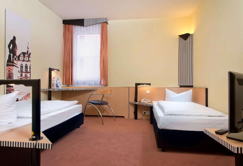 TRYP by Wyndham Halle - Oda