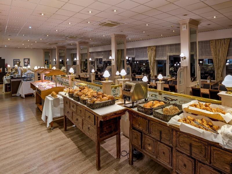 Sunday Hotel des Nordens - Restoran
