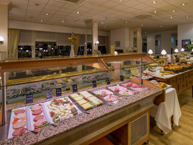 Sunday Hotel des Nordens - Restoran