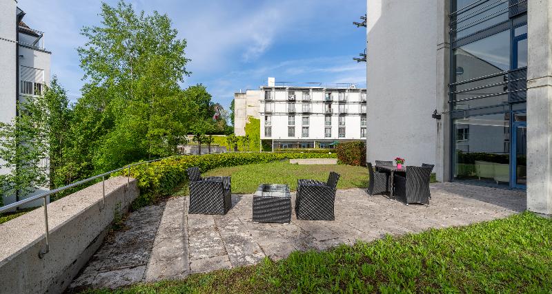 PLAZA INN Stuttgart-Ditzingen - Teras