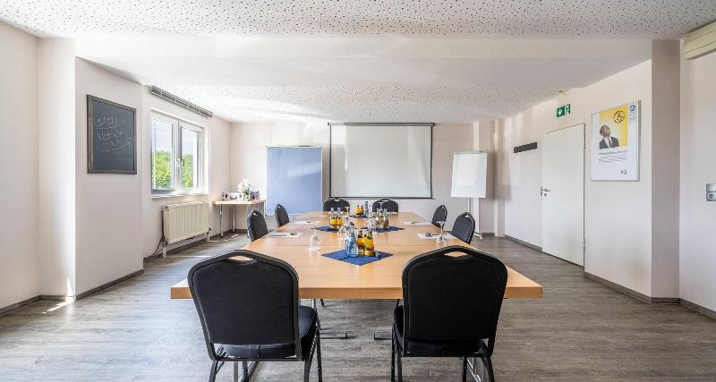Plaza Inn Stuttgart Airport Messe - Toplantı
