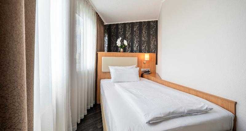 Plaza Inn Stuttgart Airport Messe - Oda