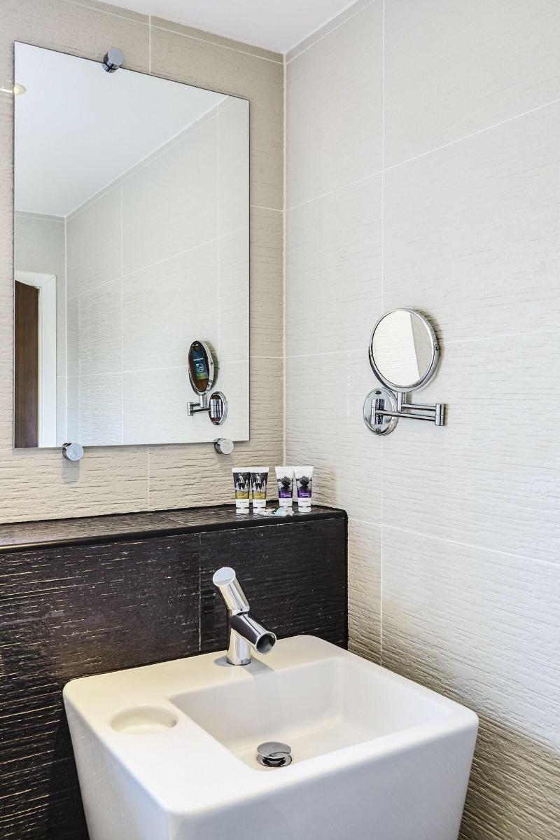 Mercure Newbury West Grange Hotel - Oda