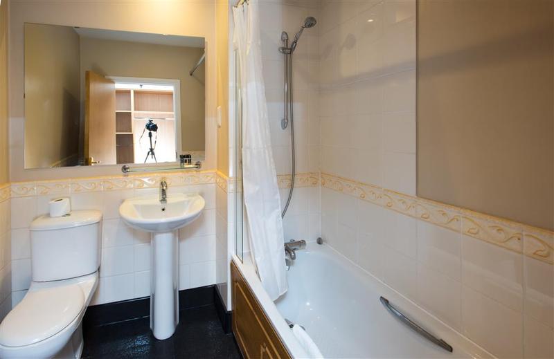 Mercure Newbury West Grange Hotel - Oda