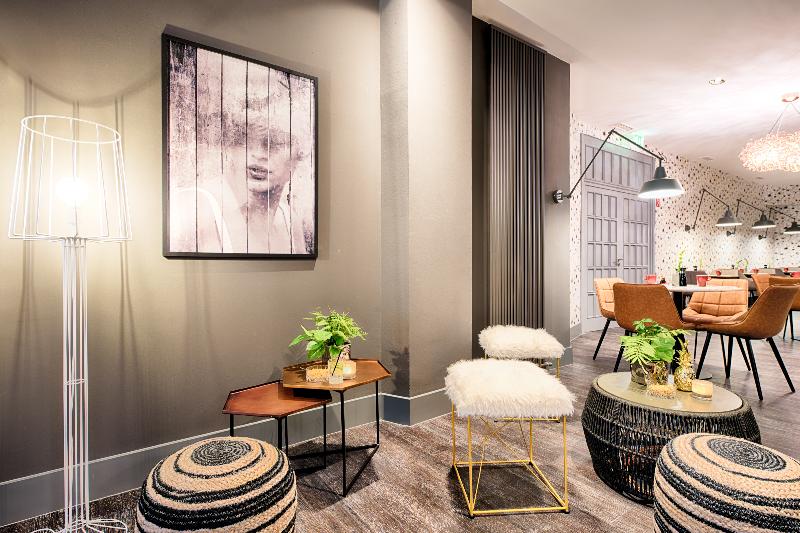 Leonardo Boutique Hotel Düsseldorf - Lobi