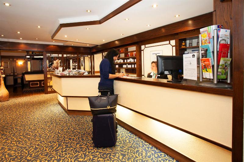 Hotel Ambassador Duesseldorf - Lobi