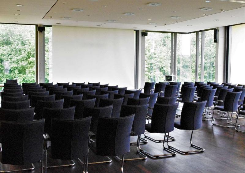 rugs Hotel am Schlosspark Lichtenwalde - Toplantı