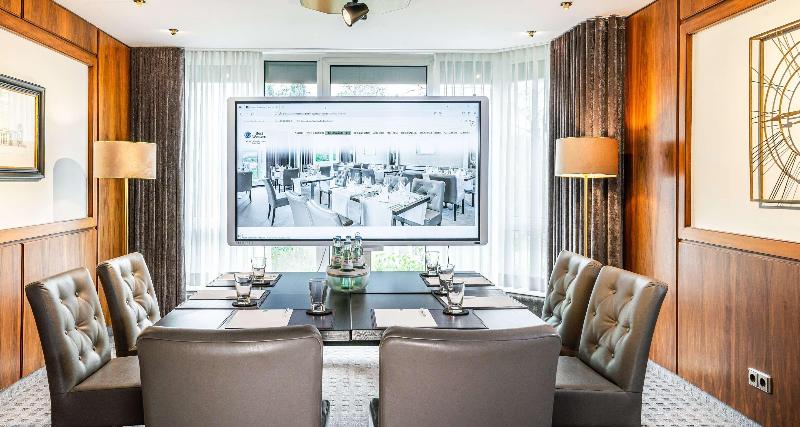 Best Western Victor'S Residenz-Hotel Rodenhof - Toplantı