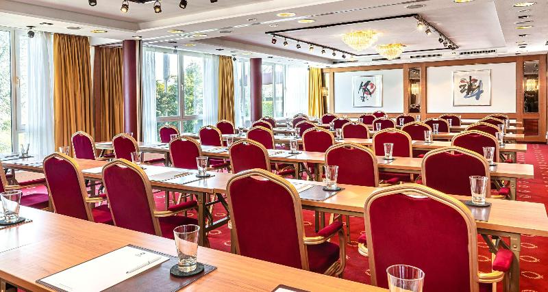 Best Western Victor'S Residenz-Hotel Rodenhof - Toplantı