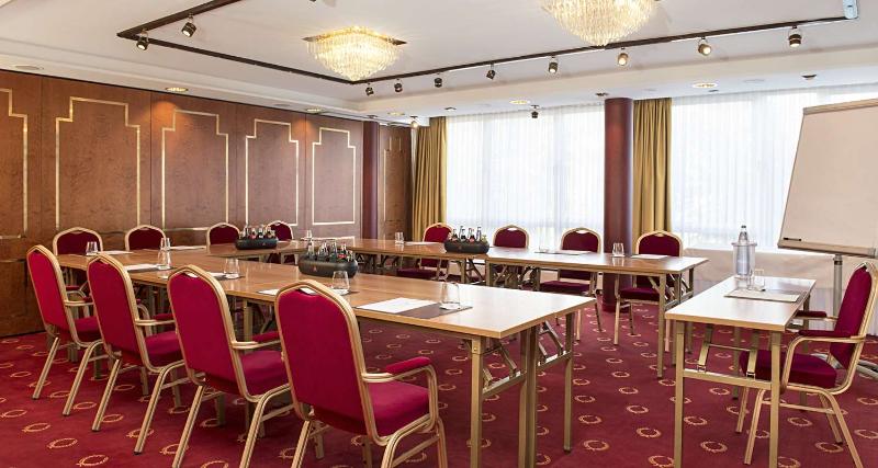 Best Western Victor'S Residenz-Hotel Rodenhof - Toplantı
