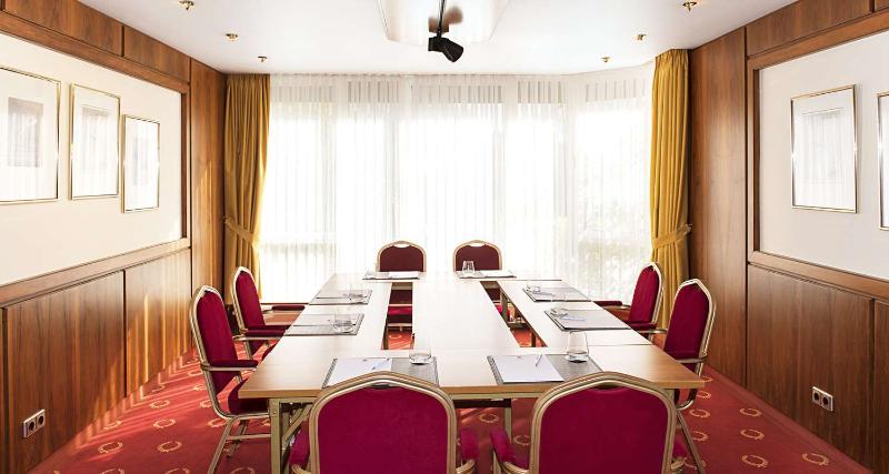 Best Western Victor'S Residenz-Hotel Rodenhof - Toplantı
