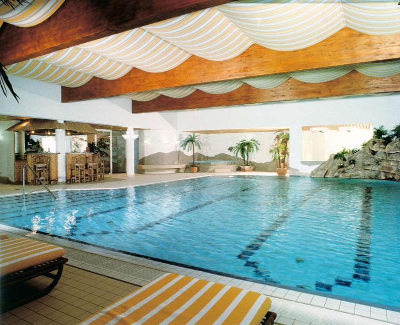Best Western Victor'S Residenz-Hotel Rodenhof - Havuz