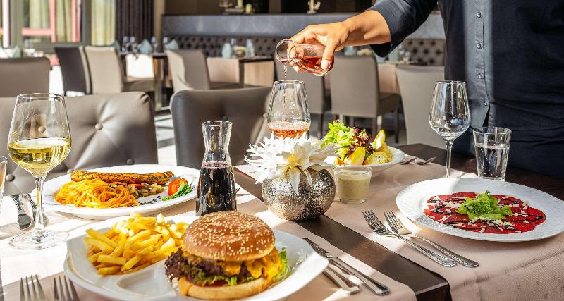 Best Western Victor'S Residenz-Hotel Rodenhof - Restoran
