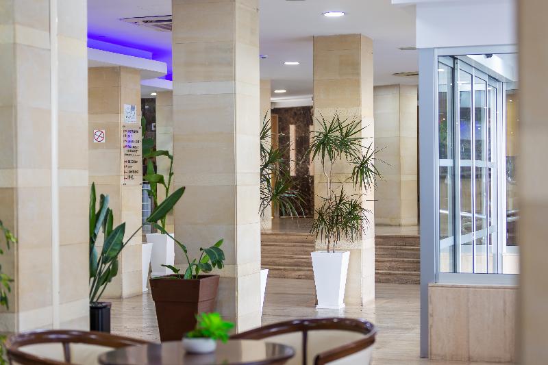 Tetyk Hotel Apts - Lobi