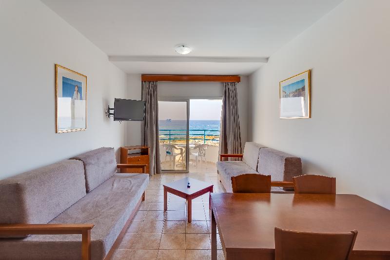 Tetyk Hotel Apts - Oda