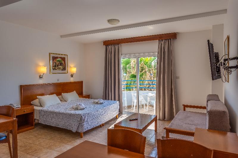 Tetyk Hotel Apts - Oda