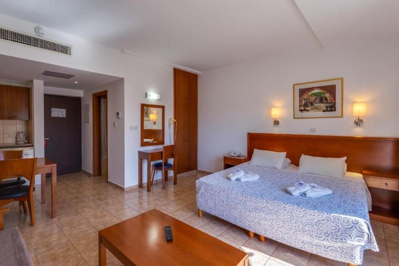 Tetyk Hotel Apts - Oda