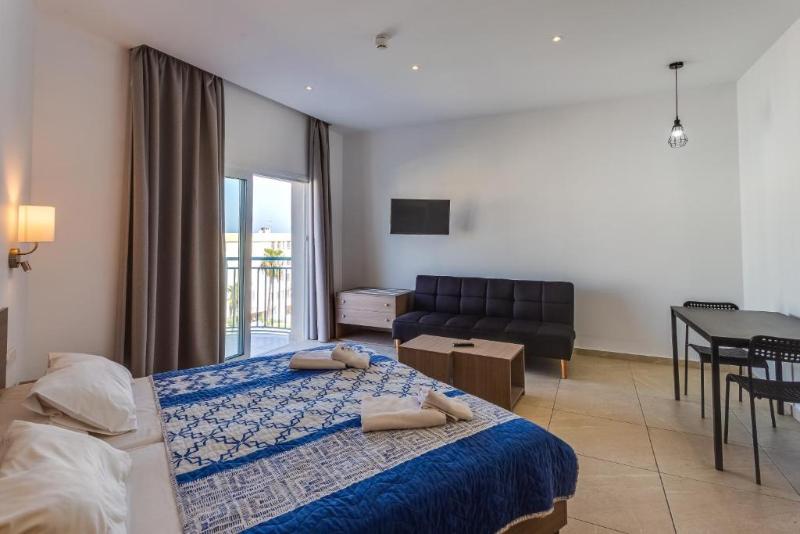 Tetyk Hotel Apts - Oda