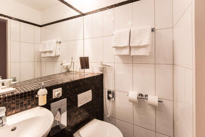 Best Western Plus Hotel St. Raphael - Genel