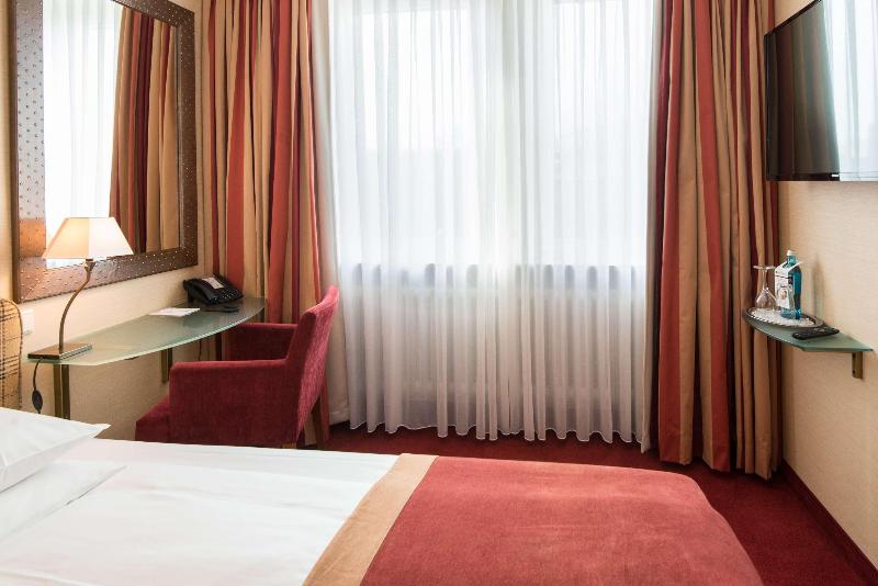 Best Western Plus Hotel St. Raphael - Oda