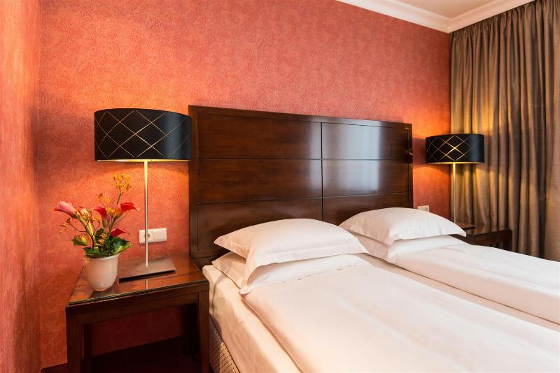 Best Western Plus Hotel St. Raphael - Oda