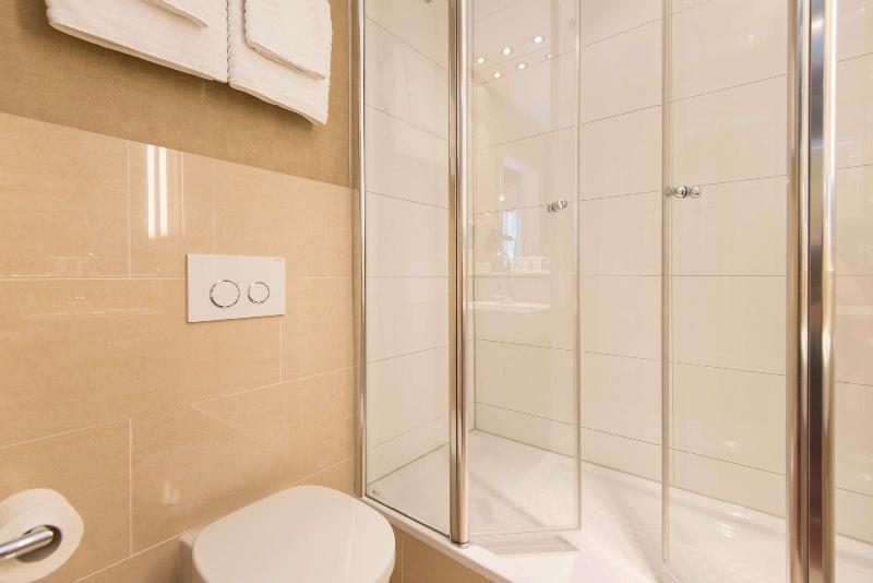 Best Western Plus Hotel St. Raphael - Oda