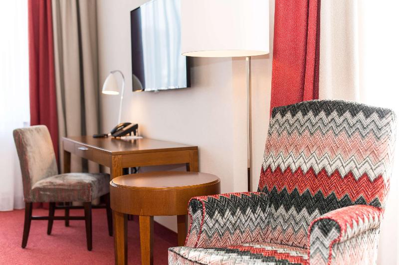 Best Western Plus Hotel St. Raphael - Oda
