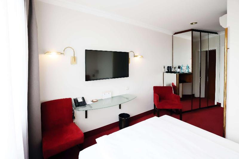 Best Western Plus Hotel St. Raphael - Oda