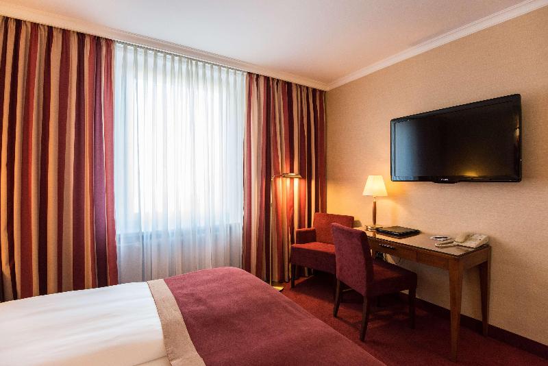 Best Western Plus Hotel St. Raphael - Oda